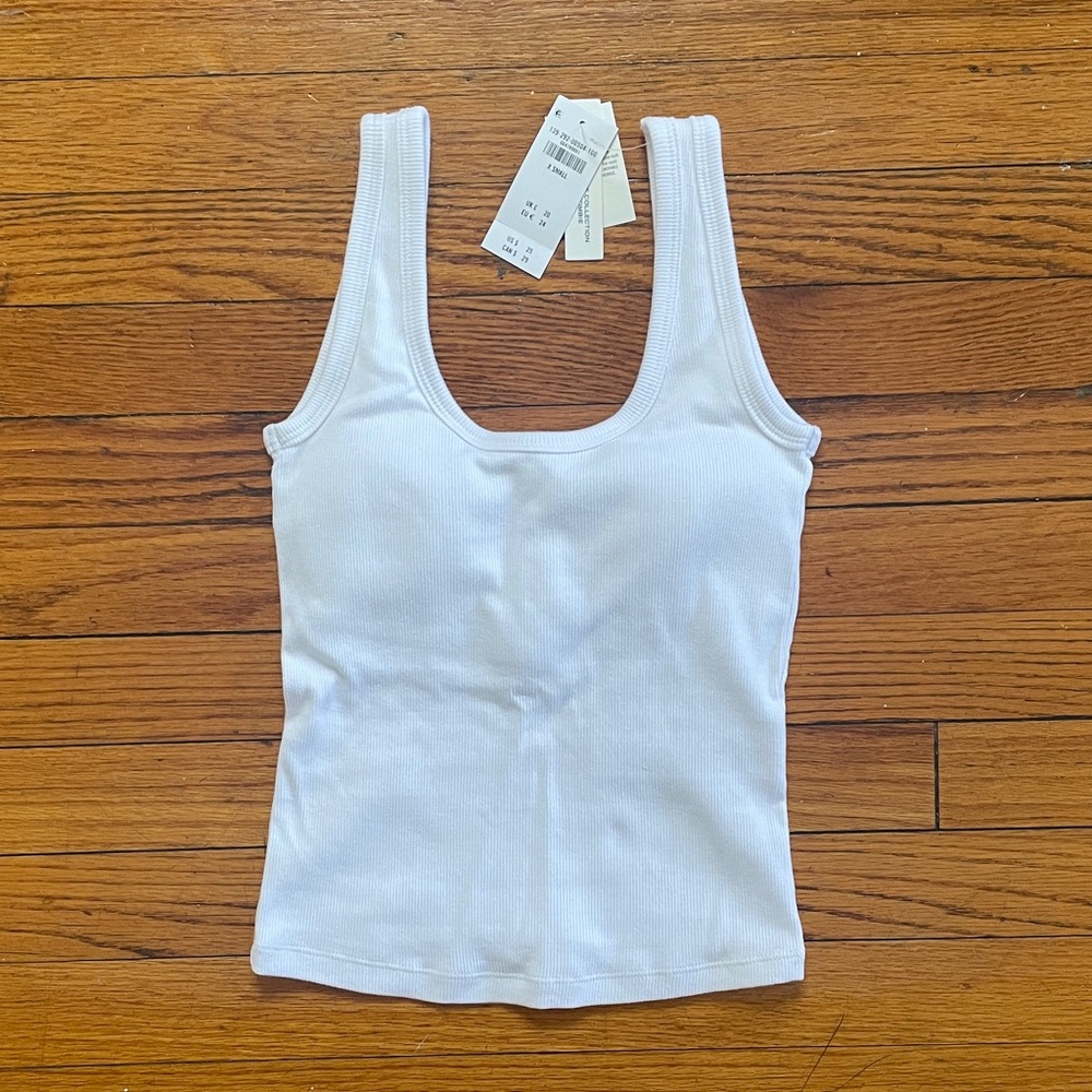 Abercrombie Bra-Free Rib Scoopneck Tank, Size XS in White